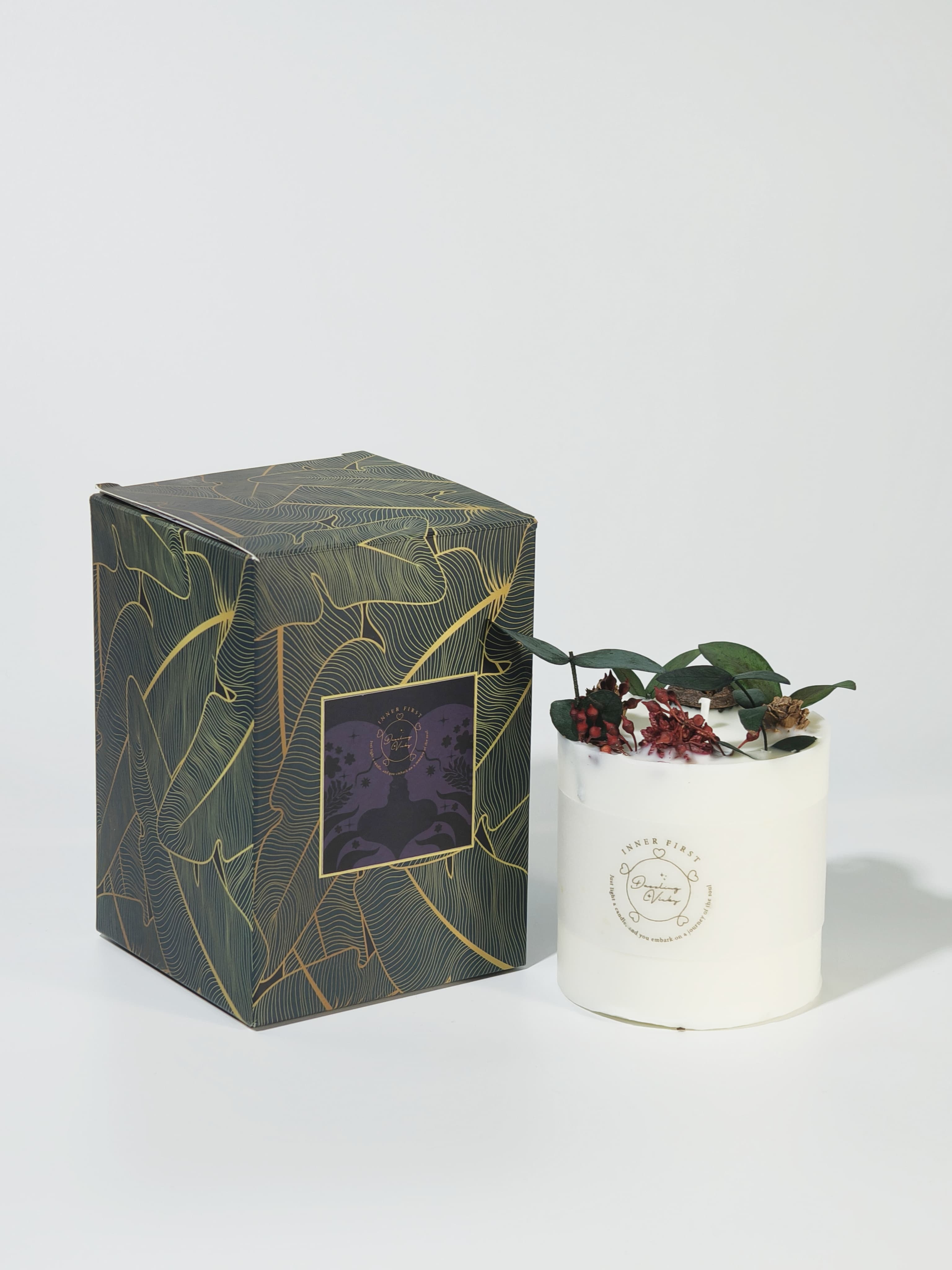 The Perfect Gift: Elegant Flower Candles